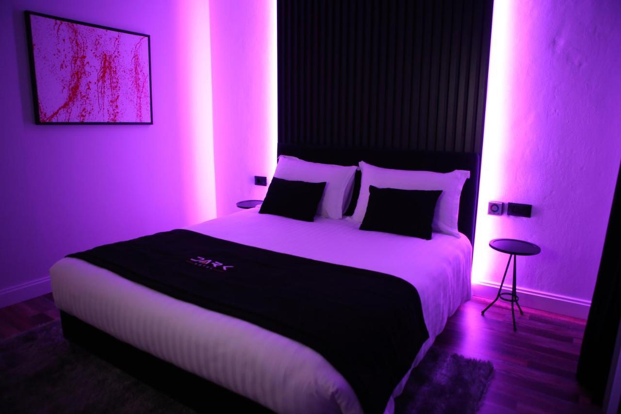 Dark Boutique Hotel Shkoze エクステリア 写真