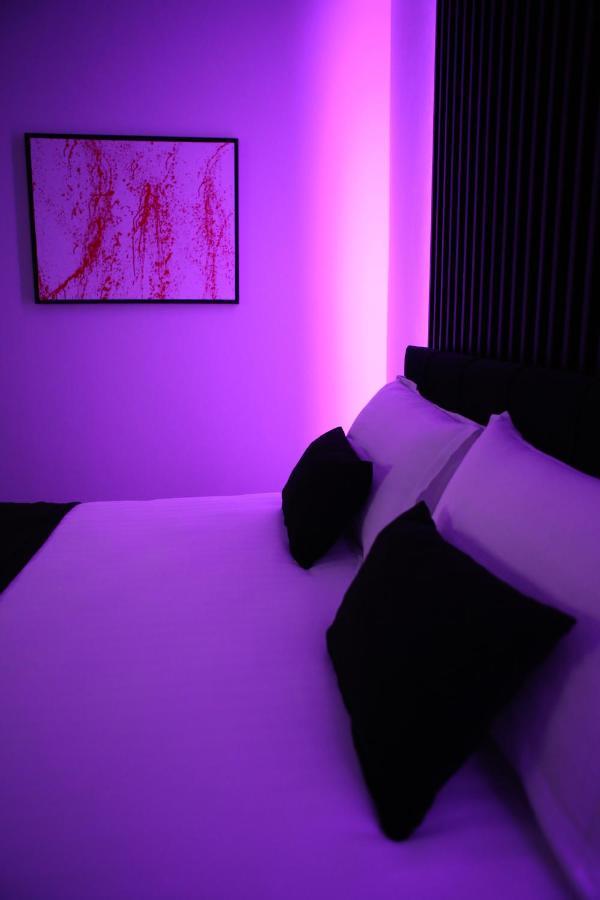 Dark Boutique Hotel Shkoze エクステリア 写真