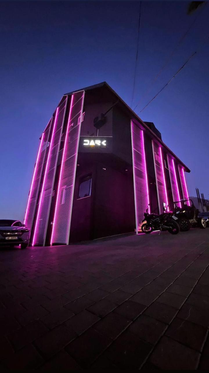 Dark Boutique Hotel Shkoze エクステリア 写真