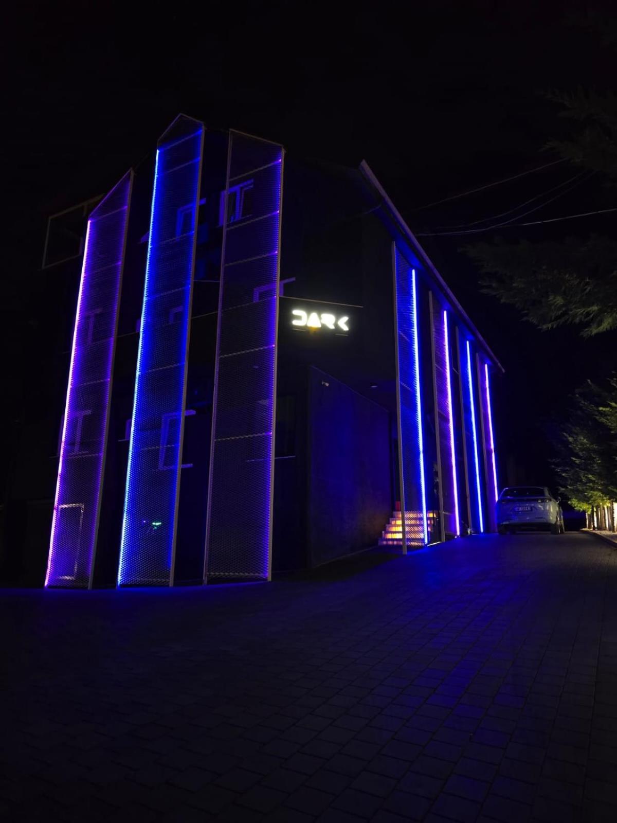Dark Boutique Hotel Shkoze エクステリア 写真